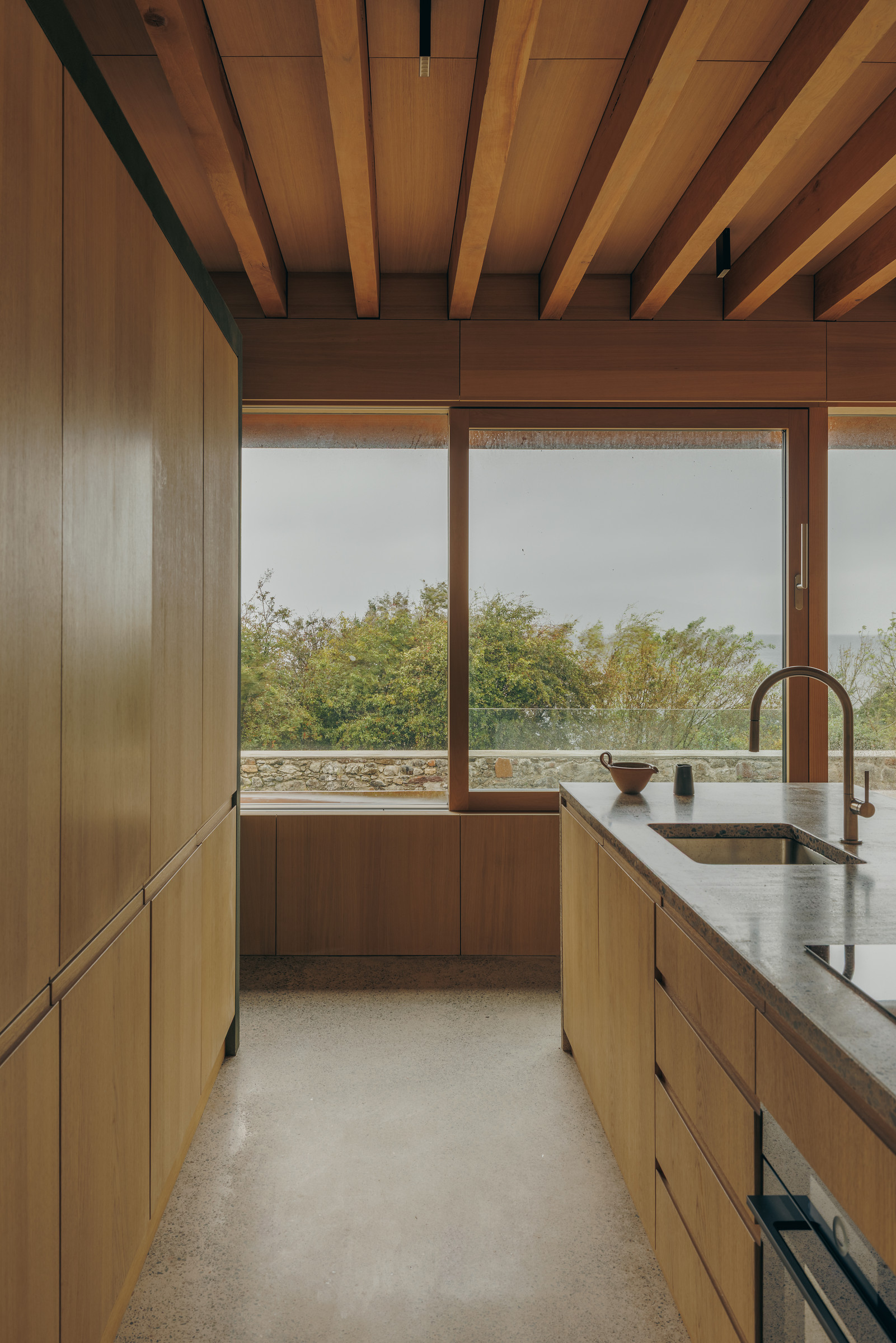Ord — 25 — kitchen window